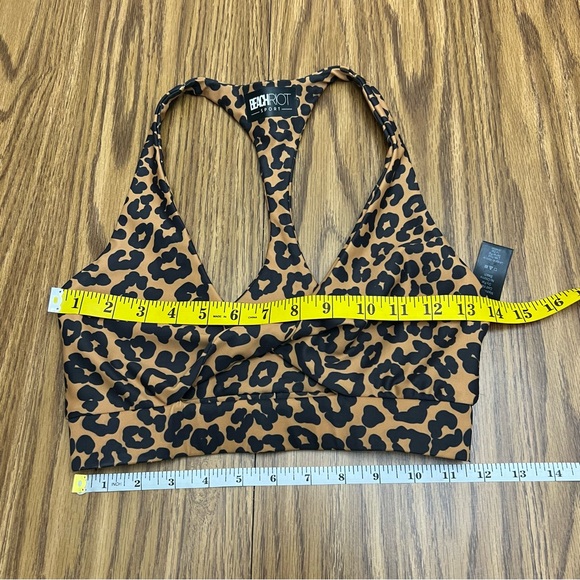 NEW Beach Riot Leopard Set: Twist Top + Piper Legging in Leopard - Picture 7 of 12